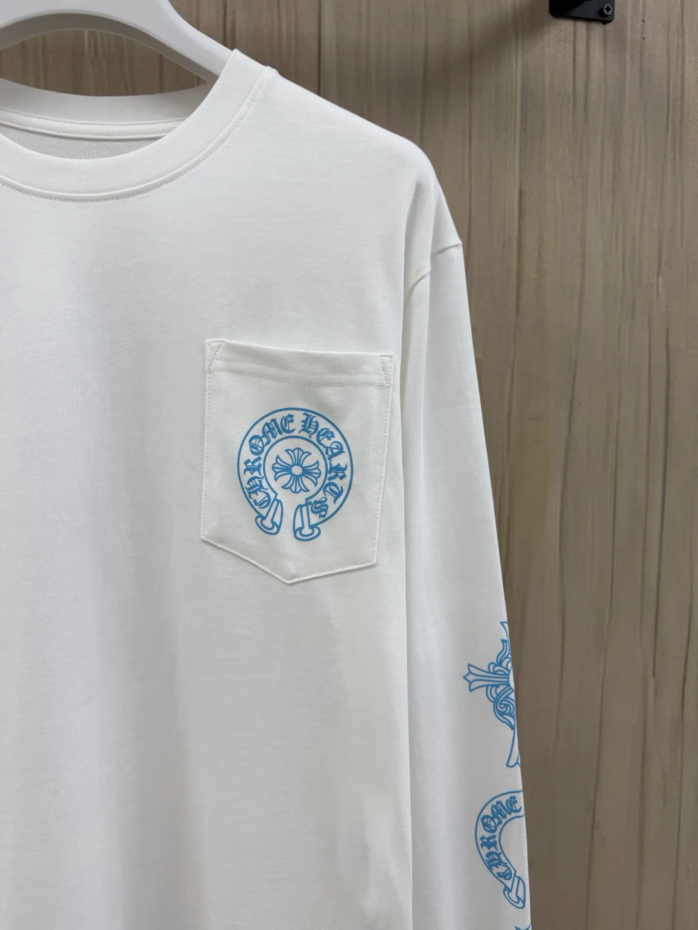 【 In Stock】Chrome Hearts Blue size S M L XL Chrome Hearts 40 ， G， ， ， ， 、 ， 。 ， ， ， Classic ， ， 。 Classic ， ， 。 ， ， ， ， ， ， ， Classic 。 ， ， Same Style ， ， ， ， Same Style。